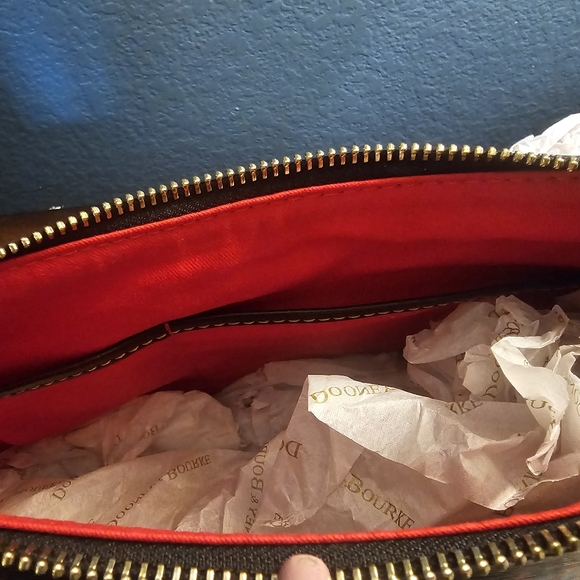 Dooney & Bourke - Picture 12 of 13